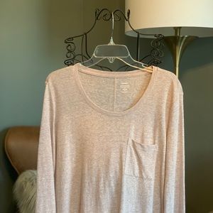 Old Navy boyfriend t-shirt